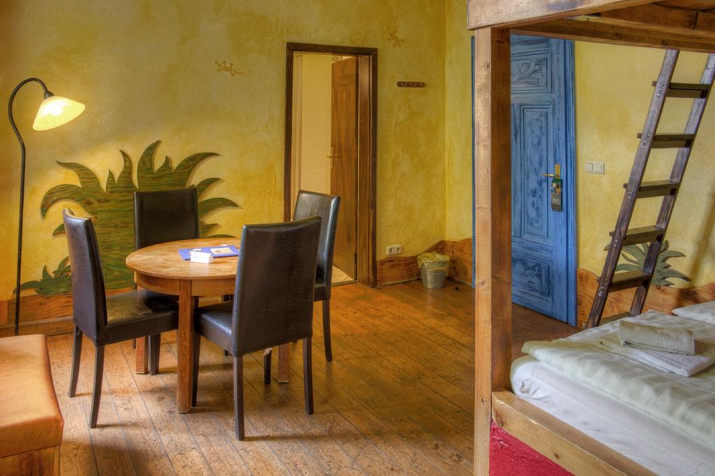 Gastehaus Mezcalero 2*